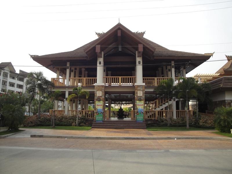 The Oasis Davao Condotel Екстериор снимка